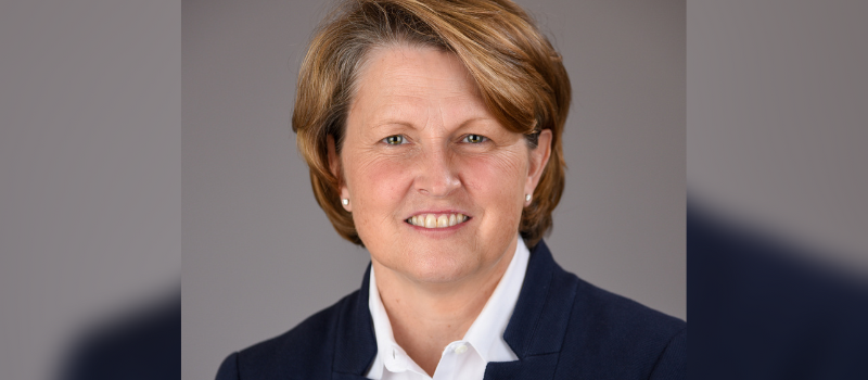 Dr. Lisa Landrum